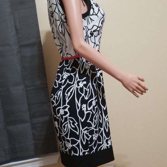 Cute dress - Picture 2 of 8